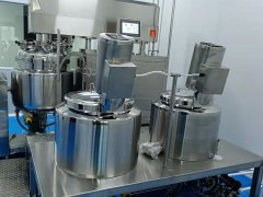 真空乳化機(jī)